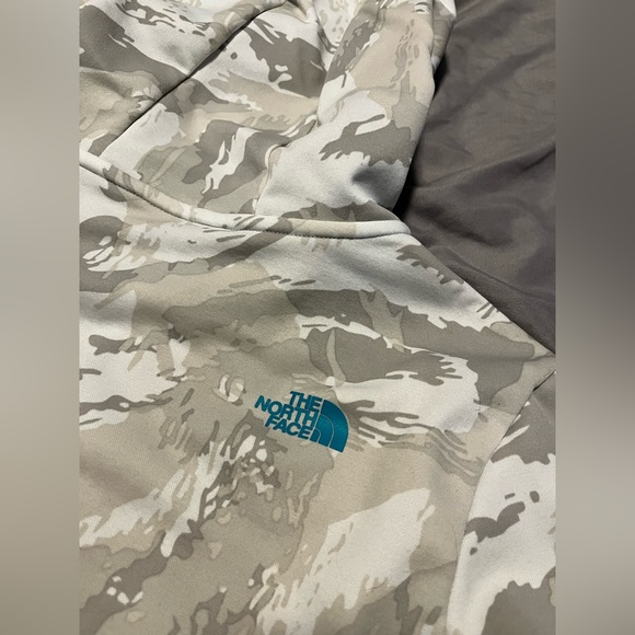 The North Face Full Zip Gray/white camo with teal blue detailing. - Picture 2 of 7
